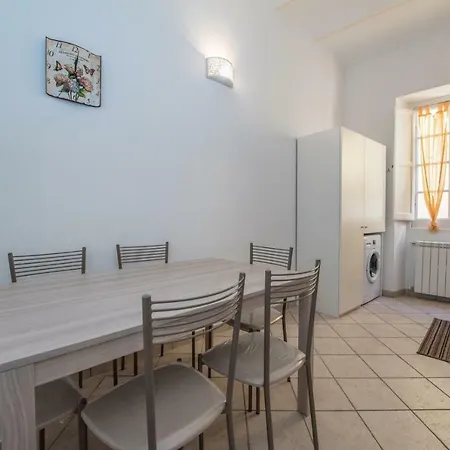 Apartment Finalborgo - Casa Nanetti 6 Posti In Centro Finale Ligure