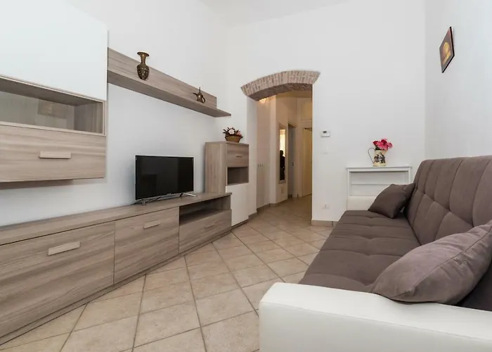 Finalborgo - Casa Nanetti 6 Posti In Centro